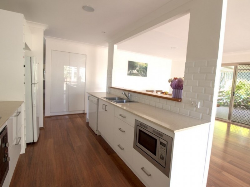 60 Bayley Road, Pine Mountain QLD 4306