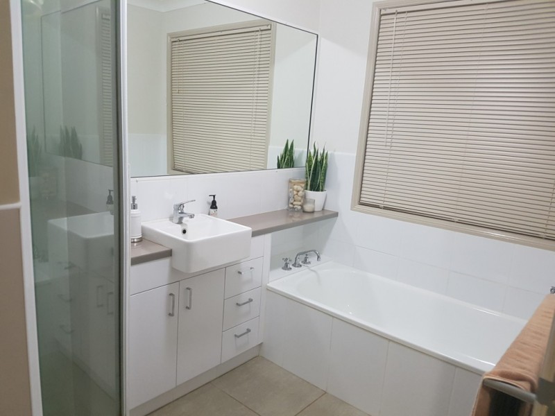 35 Dalzell Crescent, Darling Heights QLD 4350