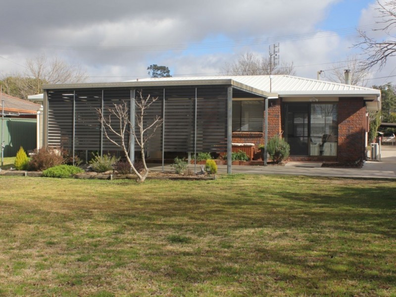 15 Recreation Crescent, Stanthorpe QLD 4380