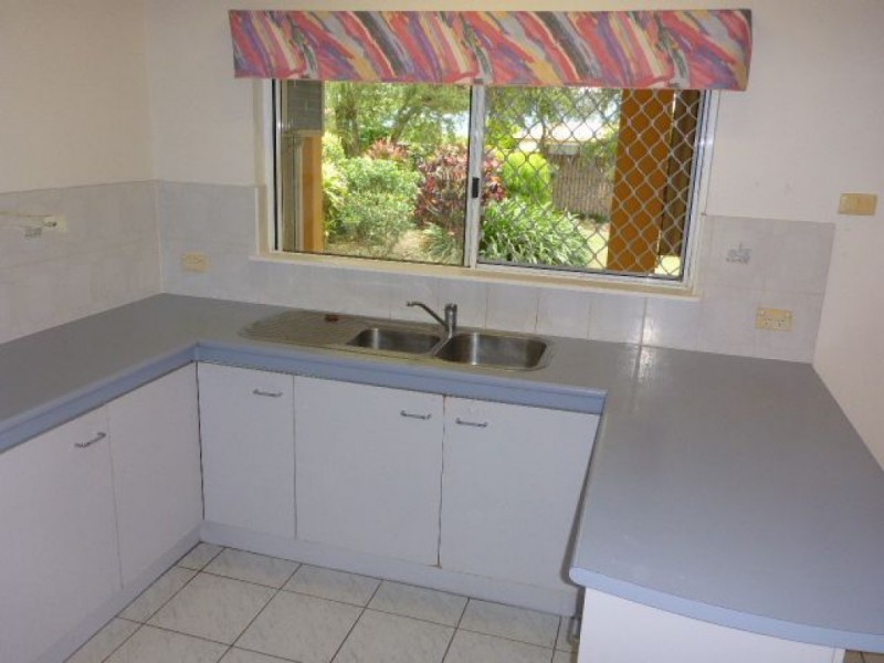 6 Allinga Close, Bentley Park QLD 4869