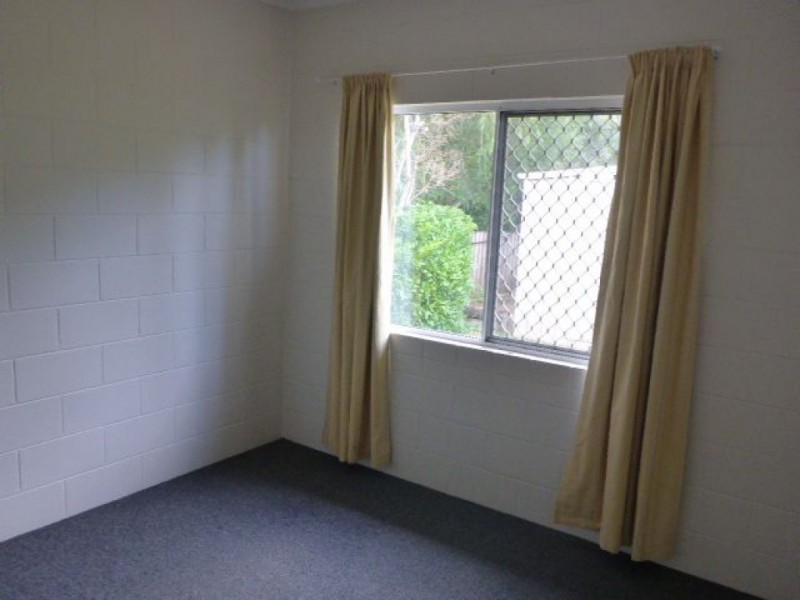 6 Allinga Close, Bentley Park QLD 4869