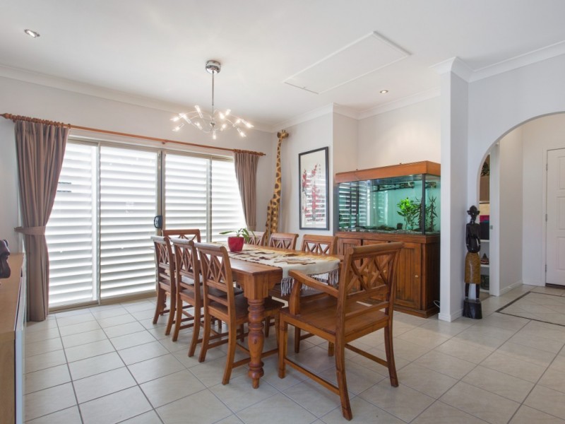 3 Brushbox Place, Meridan Plains QLD 4551