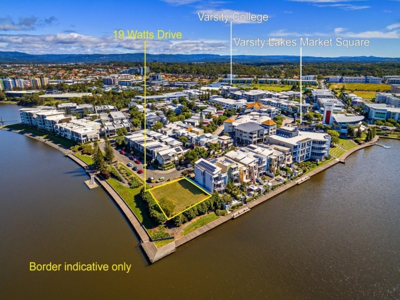 19 Watts Drive, Varsity Lakes QLD 4227