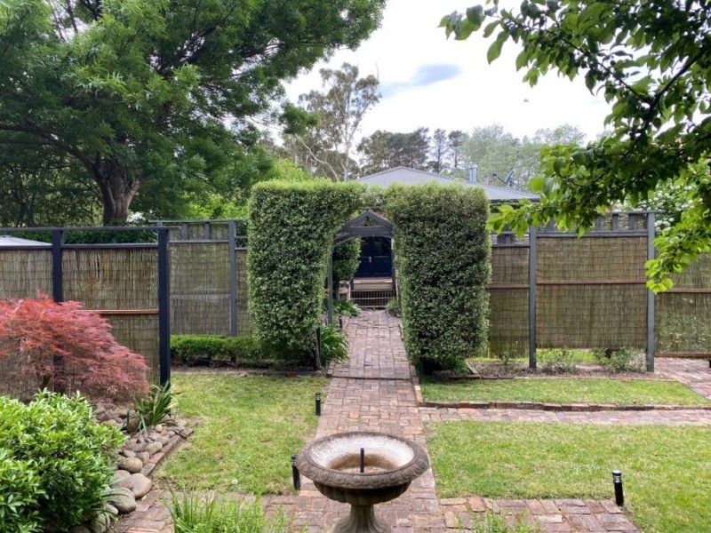 17 Rose Street, Bowral NSW 2576