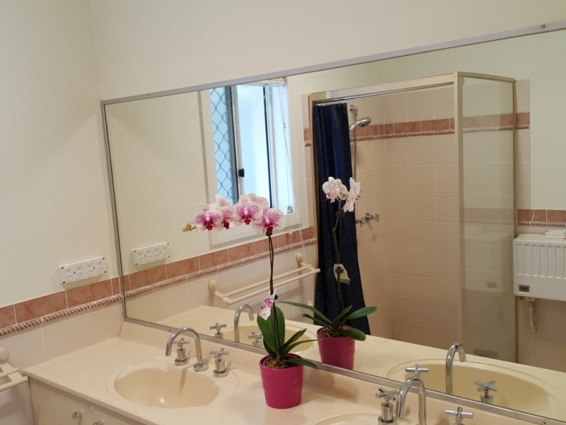 30 Dalloway Court, Arundel QLD 4214