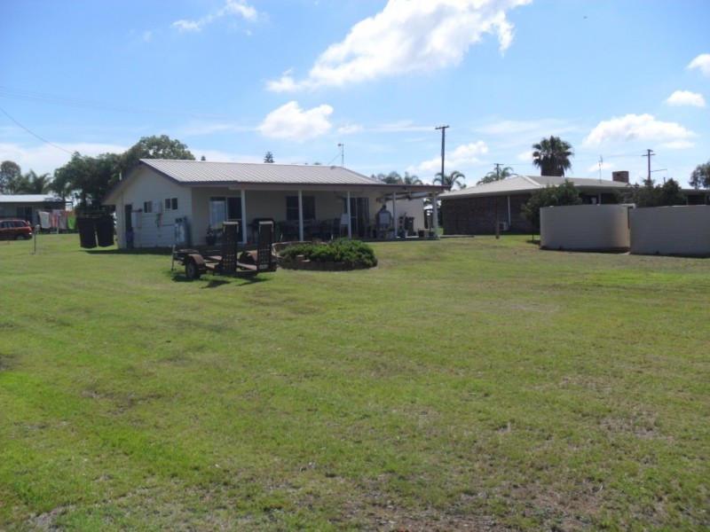 8 & 10 Hardiker Street, Moffatdale QLD 4605