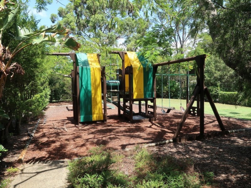 8 Riverlea Water Drive, Nerang QLD 4211
