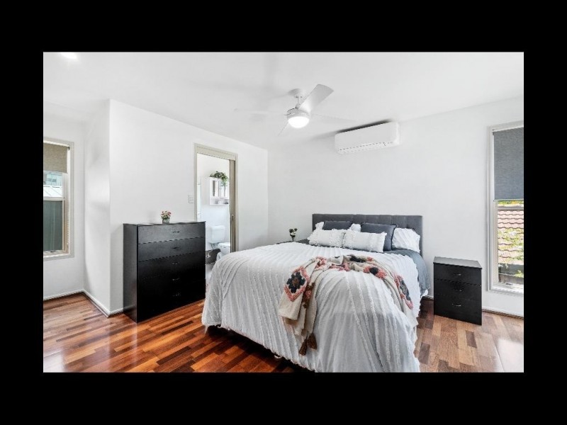 11 Pacific Pines Boulevard, Pacific Pines QLD 4211