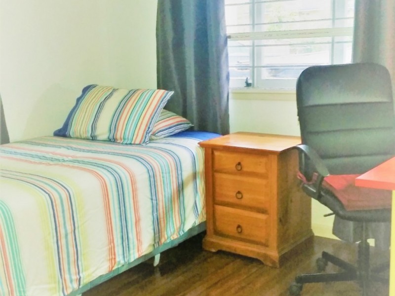 519 Robinson Road W, Aspley QLD 4034