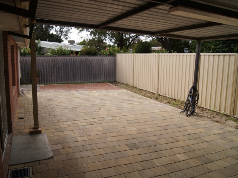 25 Birchington Street, Beckenham WA 6107