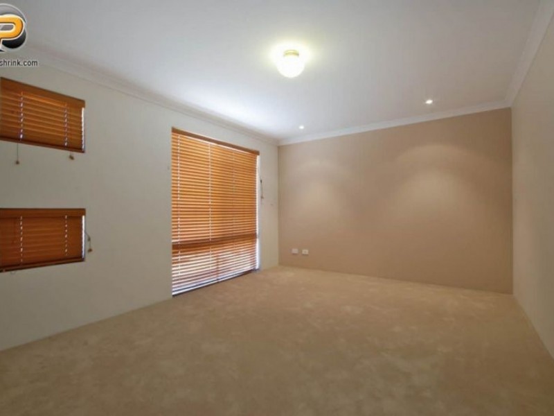 3 Girramay Rd, Banksia Grove WA 6031