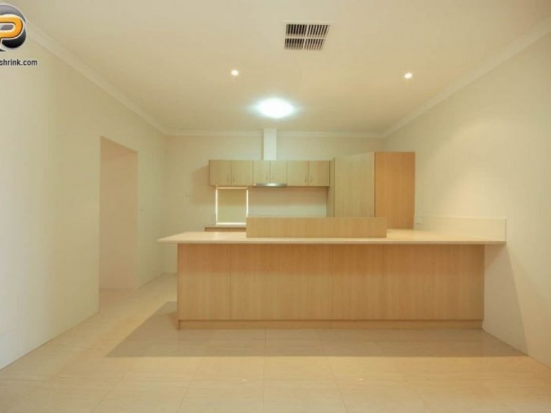 3 Girramay Rd, Banksia Grove WA 6031