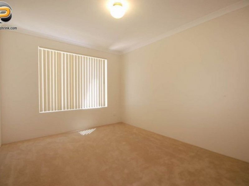 3 Girramay Rd, Banksia Grove WA 6031