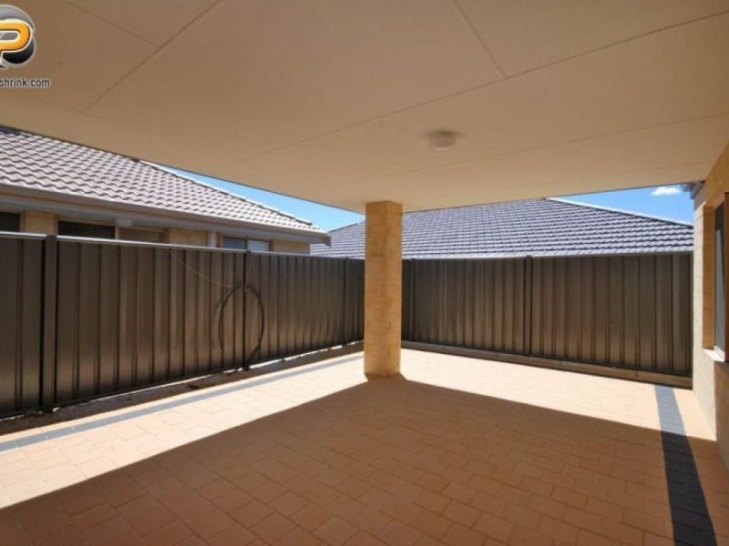 3 Girramay Rd, Banksia Grove WA 6031