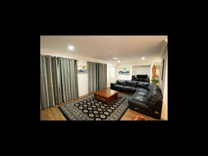 65 Thallon Road, Kensington Grove QLD 4341