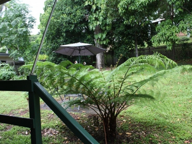 127 – 129 McManus Street, Whitfield QLD 4870