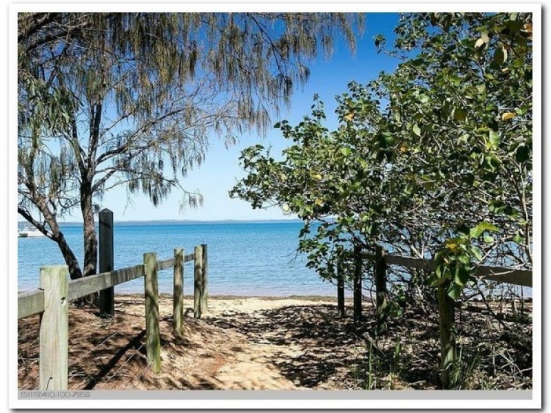 13/654 Esplanade, Urangan QLD 4655