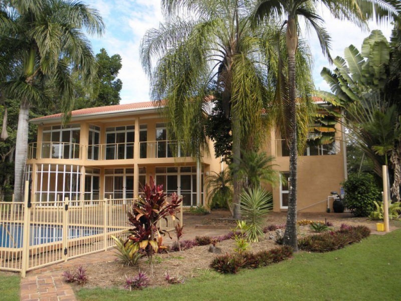 Moore Park Beach QLD 4670