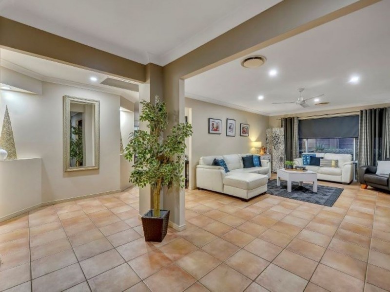 14 Myrtle Crescent, Brookwater QLD 4300