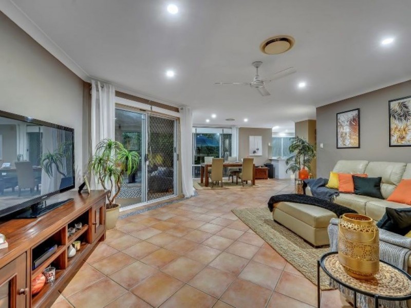 14 Myrtle Crescent, Brookwater QLD 4300