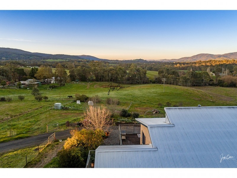 25 Robinson Lane, Yackandandah VIC 3749