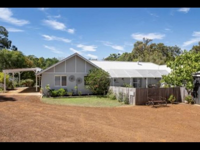 194 Hayes Road, Quindalup WA 6281