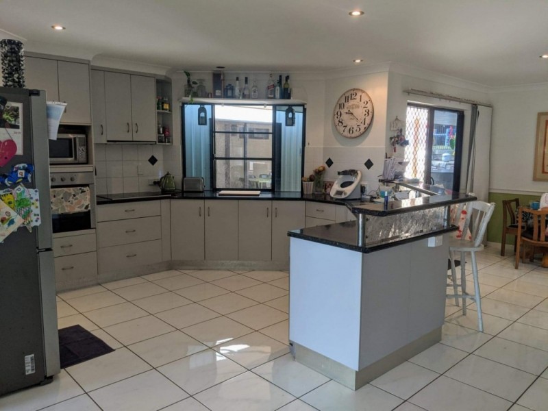 25 Brooksfield Drive, Sarina Beach QLD 4737