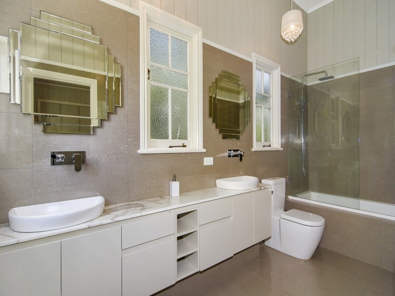 28 Meron Street, Southport QLD 4215