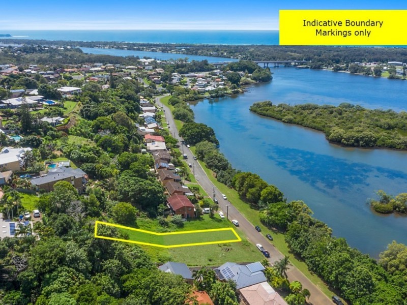 61A Bimbadeen Avenue, Banora Point NSW 2486