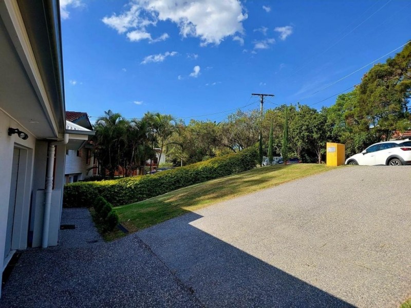 1 & 2/30 Kootangal Crescent, Ferny Hills QLD 4055