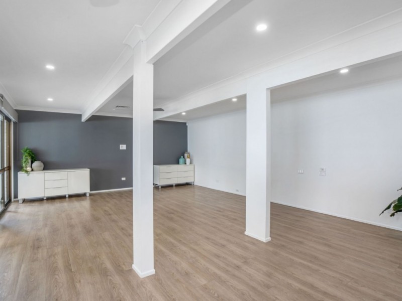 8 Binalong Drive, Ashmore QLD 4214