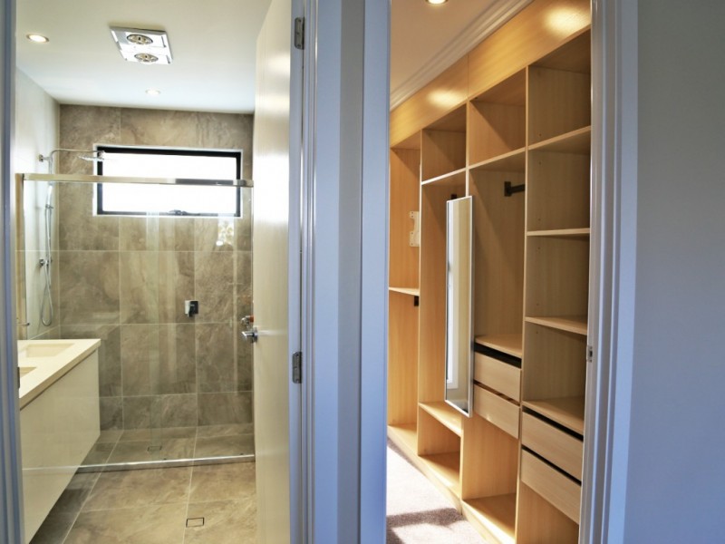 31 Oleander Ave, Biggera Waters QLD 4216