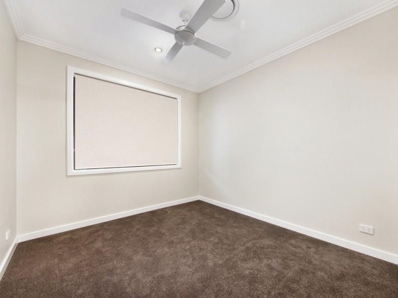 31 Oleander Ave, Biggera Waters QLD 4216