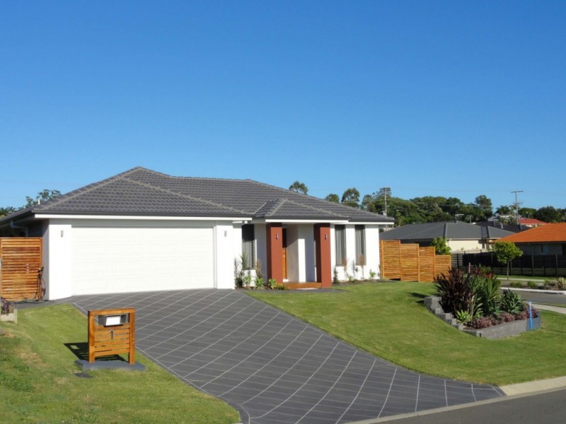 1 Piping Court, Raceview QLD 4305