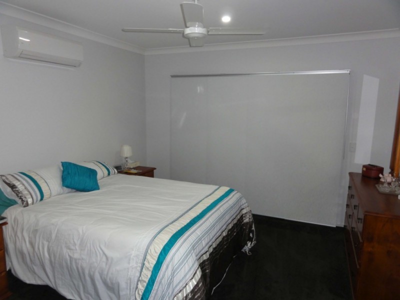 1 Piping Court, Raceview QLD 4305