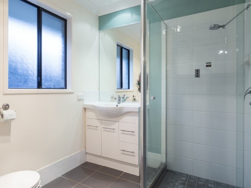 24 Kyecody Close, Moggill QLD 4070