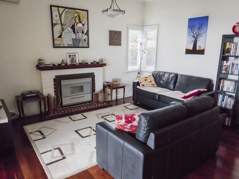 1/16 Coongan Avenue, Greenmount WA 6056