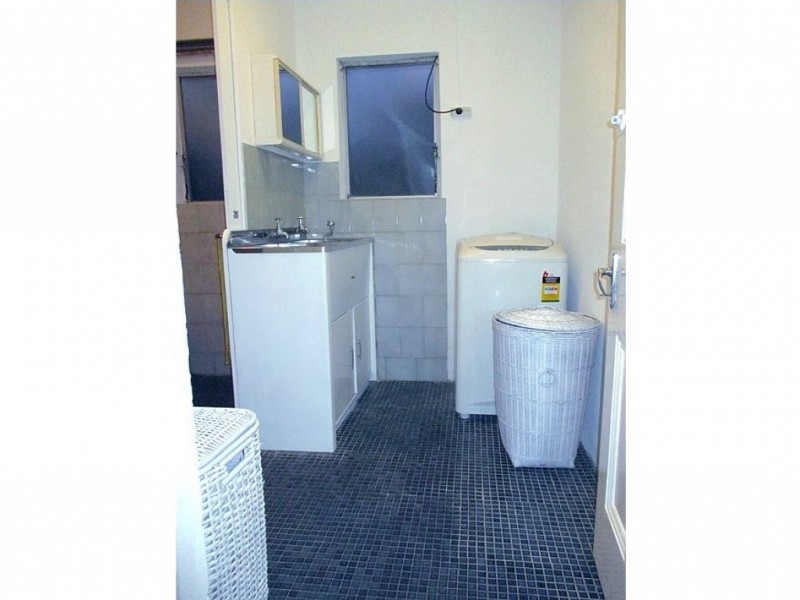 8 Justin St, Lilyfield NSW 2040