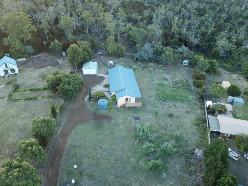 88 Barton Avenue, Triabunna TAS 7190