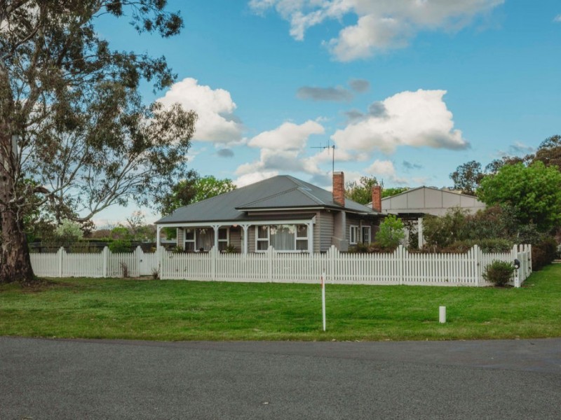 67 Weir Street, Euroa VIC 3666