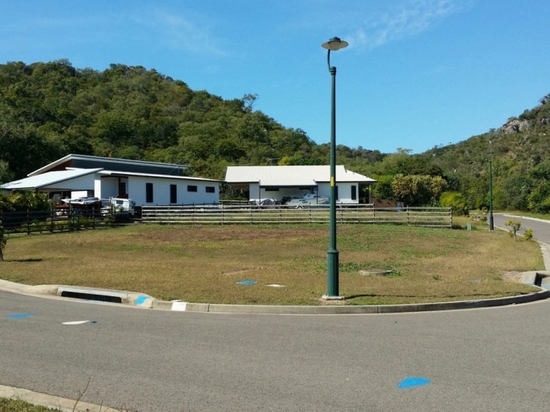 8 Jaydn Court, Horseshoe Bay QLD 4819