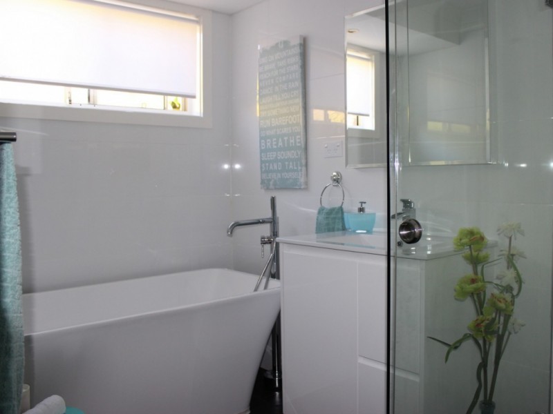 62 Allenby Crescent, Windaroo QLD 4207