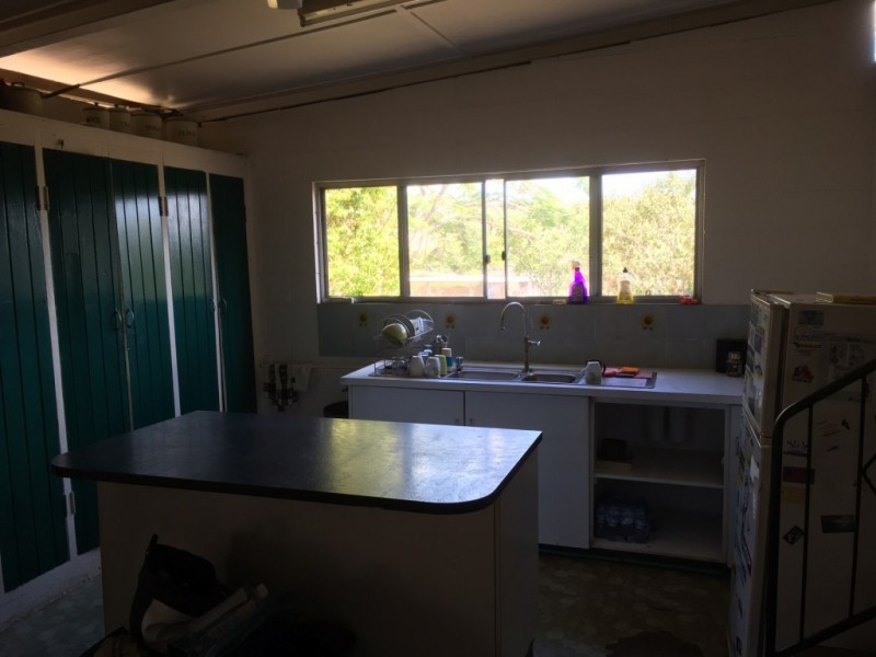 415 The Narrows Road, Mount Larcom QLD 4695