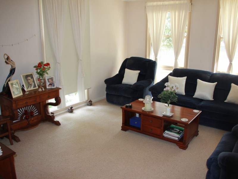 6 Camp Hill Road, Beaufort VIC 3373