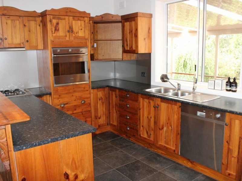 27 McClure Avenue, Reynella East SA 5161