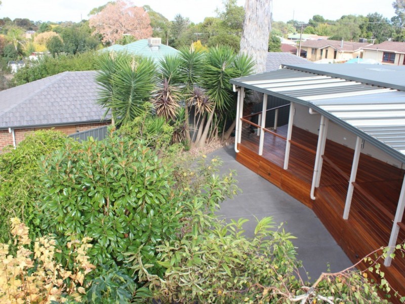 27 McClure Avenue, Reynella East SA 5161