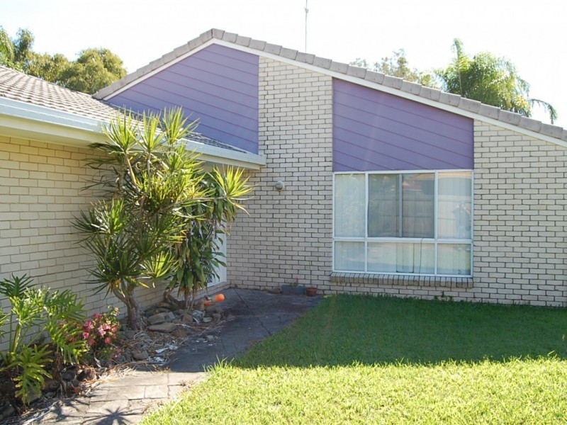 2 Barinya Court, Currimundi QLD 4551