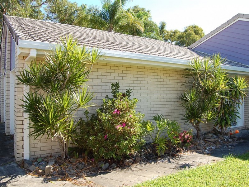 2 Barinya Court, Currimundi QLD 4551