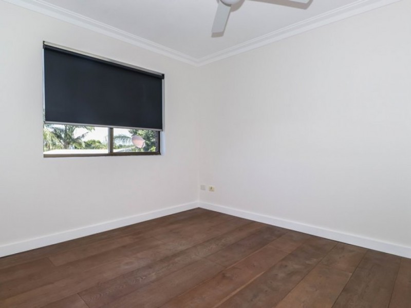 4/59 Prince Edward Parade, Redcliffe QLD 4020
