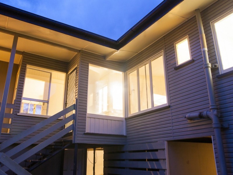 6 Lauriston Street, Eastern Heights QLD 4305